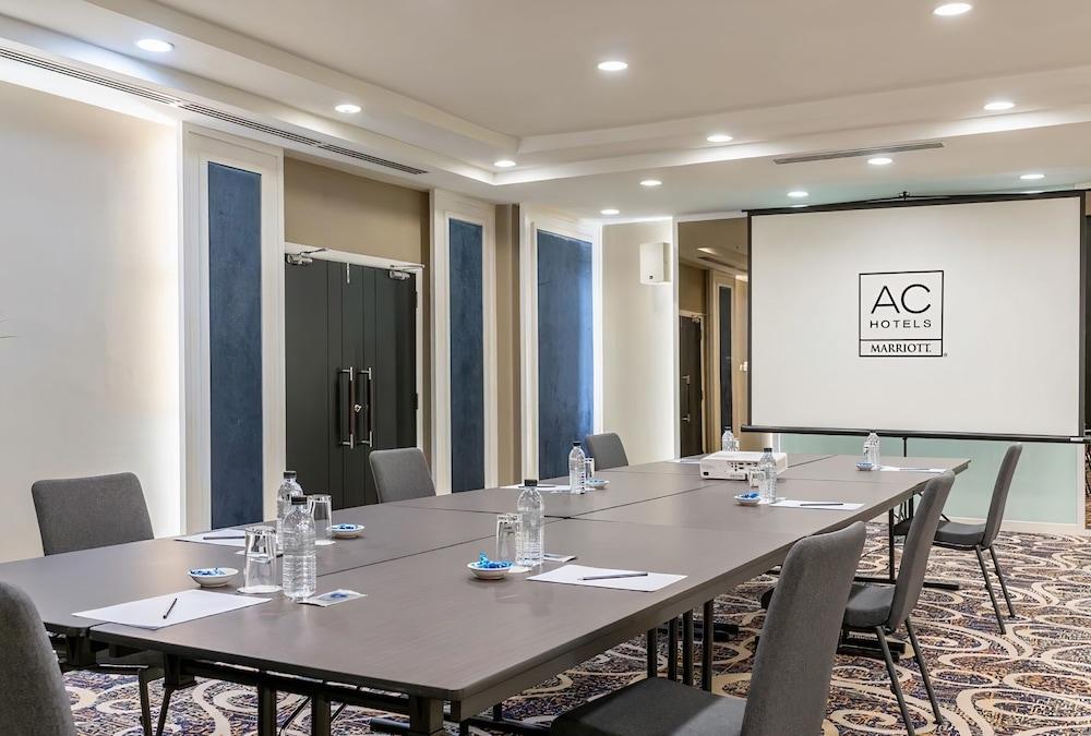 Ac Hotel By Marriott Kuantan Exterior photo